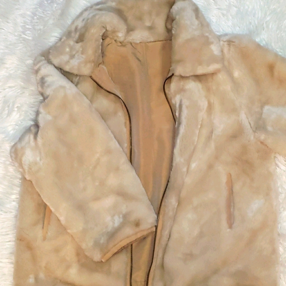 Reversablw faux fur jacket